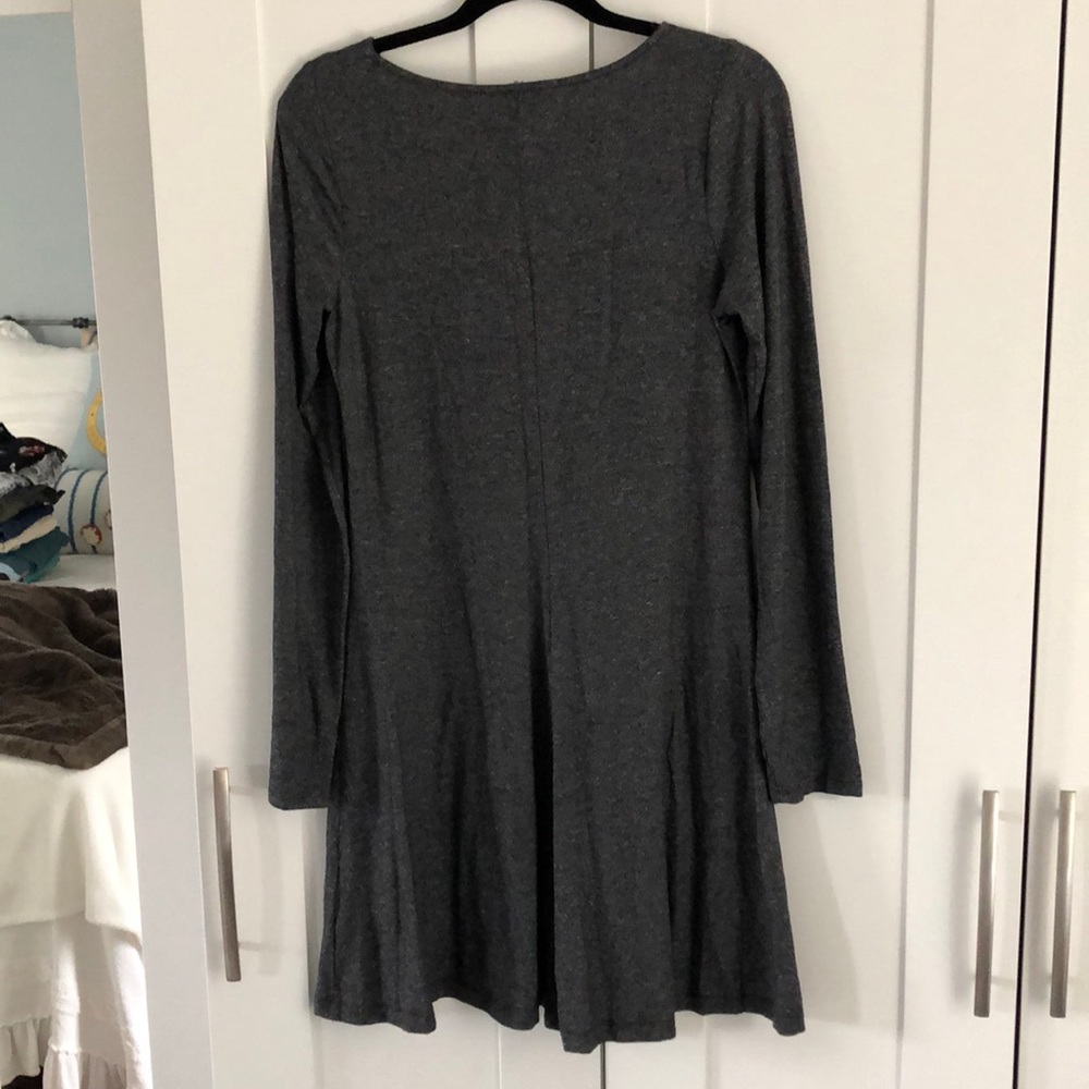 Express dress - Picture 2 of 6
